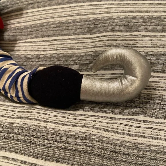 Melissa & Doug Pirate Hand Puppet Barnacle Bart Pretend Play Plush No Stick - Picture 2 of 11